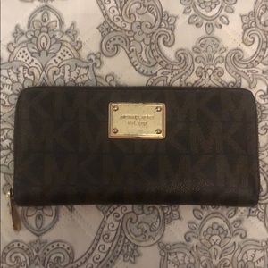 Micheal Kors Wallet